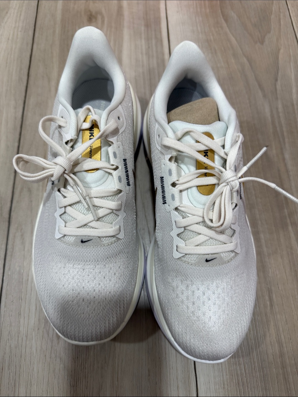 Nike Neutral Beige Running Shoes with Gold Swoosh - Picture 8 of 8